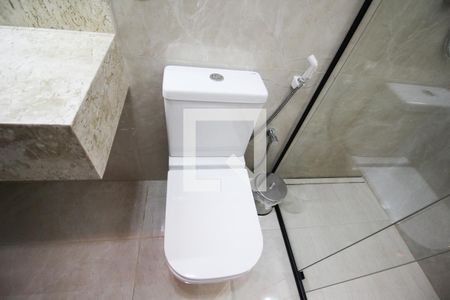 Casa à venda com 250m², 4 quartos e 3 vagas Casa à venda com 250m², 4 quartos e 3 vagasBanheiro