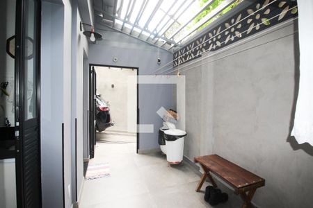 Casa à venda com 250m², 4 quartos e 3 vagas Casa à venda com 250m², 4 quartos e 3 vagasQuintal