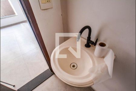 Lavabo de casa à venda com 4 quartos, 224m² em Vila Humaita, Santo André