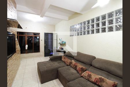 Sala de casa à venda com 3 quartos, 108m² em Vila Nivi, São Paulo