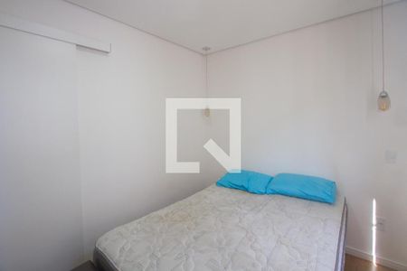 Quarto 1 de apartamento para alugar com 2 quartos, 38m² em Jardim Casablanca, São Paulo