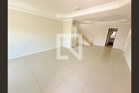 Sala de casa para alugar com 4 quartos, 210m² em Ingleses do Rio Vermelho, Florianópolis