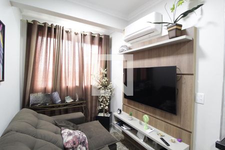 Sala de apartamento para alugar com 2 quartos, 45m² em Santa Mônica, Uberlândia