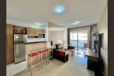 Sala de apartamento para alugar com 2 quartos, 67m² em Recreio dos Bandeirantes, Rio de Janeiro