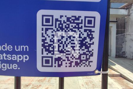 Casa à venda com 100m², 3 quartos e 2 vagas Casa à venda com 100m², 3 quartos e 2 vagasPLACA INSTALADA NA FACHADA