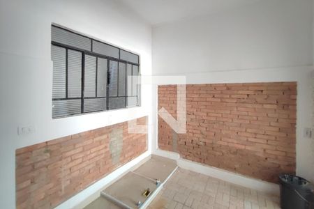 Casa à venda com 100m², 3 quartos e 2 vagas Casa à venda com 100m², 3 quartos e 2 vagasCozinha