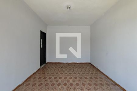 Casa à venda com 100m², 3 quartos e 2 vagas Casa à venda com 100m², 3 quartos e 2 vagasQuintal - Garagem