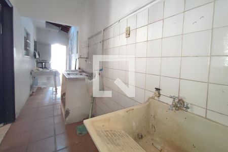 Casa à venda com 100m², 3 quartos e 2 vagas Casa à venda com 100m², 3 quartos e 2 vagasÁrea de Serviço