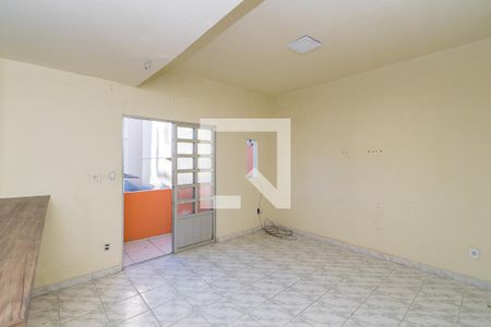 Sala de apartamento para alugar com 2 quartos, 65m² em Olaria, Rio de Janeiro