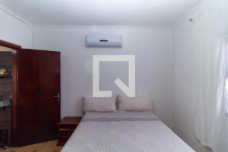 Quarto 1 de casa à venda com 4 quartos, 231m² em Vila Ivone, São Paulo