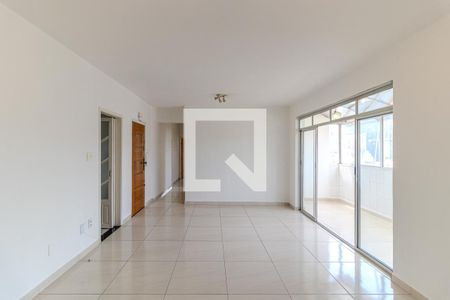 Apartamento para alugar com 96m², 2 quartos e sem vagaSala