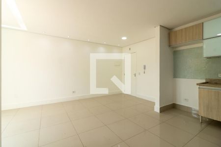 Sala de apartamento para alugar com 2 quartos, 71m² em Jardim Barbacena, Cotia