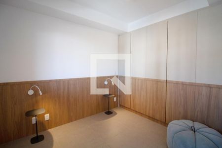 Quarto de apartamento à venda com 1 quarto, 86m² em Jardim das Bandeiras, São Paulo