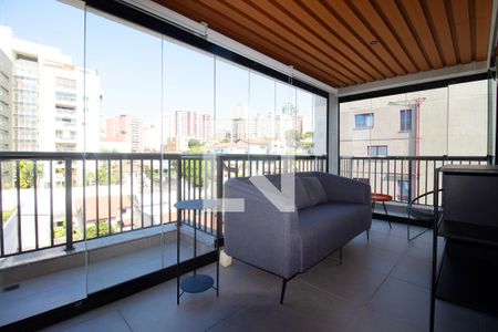 Sala de apartamento à venda com 1 quarto, 86m² em Jardim das Bandeiras, São Paulo