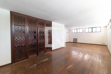 Salas de casa para alugar com 4 quartos, 600m² em Nova Campinas, Campinas