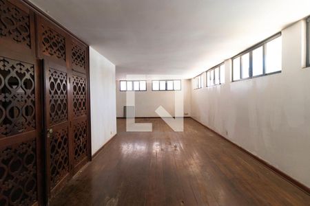 Salas de casa para alugar com 4 quartos, 600m² em Nova Campinas, Campinas