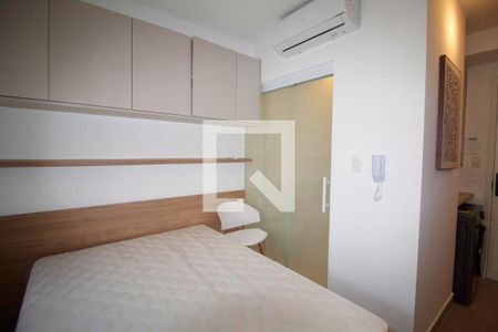 Sala/Suíte de apartamento à venda com 1 quarto, 40m² em Jardim das Bandeiras, São Paulo