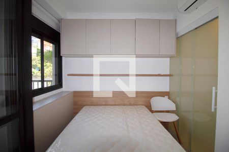 Sala/Suíte de apartamento à venda com 1 quarto, 40m² em Jardim das Bandeiras, São Paulo