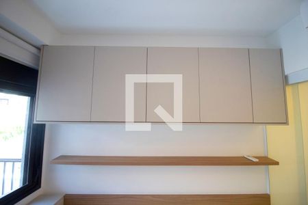 Sala/Suíte de apartamento à venda com 1 quarto, 40m² em Jardim das Bandeiras, São Paulo