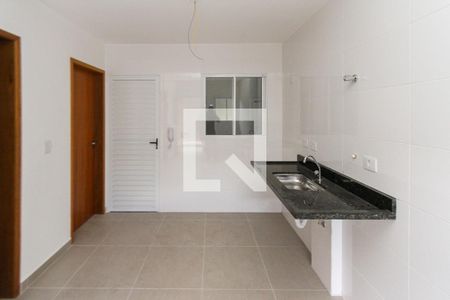 Cozinha de apartamento para alugar com 2 quartos, 38m² em Vila Antonieta, São Paulo