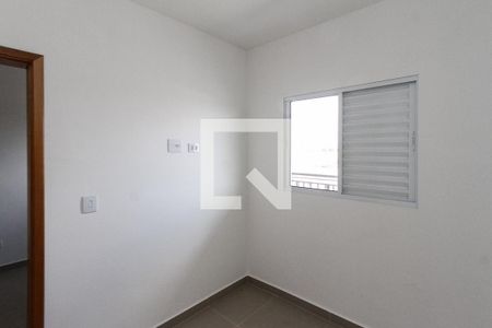 Quarto de apartamento para alugar com 2 quartos, 38m² em Vila Antonieta, São Paulo