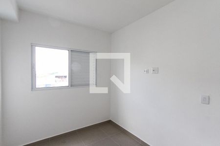 Quarto de apartamento para alugar com 2 quartos, 40m² em Vila Antonieta, São Paulo