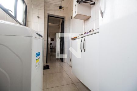 Apartamento à venda com 202m², 4 quartos e 3 vagas Apartamento à venda com 202m², 4 quartos e 3 vagasÁrea de Serviço