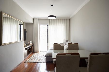 Sala de apartamento para alugar com 1 quarto, 80m² em Lourdes, Belo Horizonte