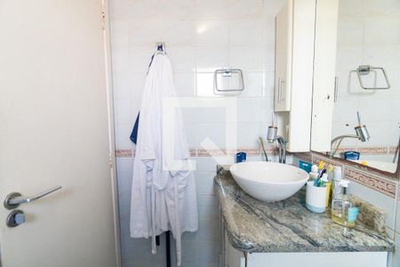 Banheiro da Suíte de apartamento para alugar com 2 quartos, 55m² em Vila da Saúde, São Paulo