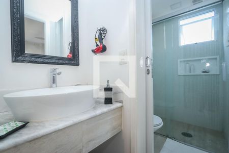 Banheiro da Suite de apartamento para alugar com 2 quartos, 40m² em Vila Andrade, São Paulo