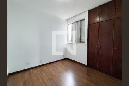 Quarto 1 de apartamento para alugar com 2 quartos, 85m² em Colégio Batista, Belo Horizonte