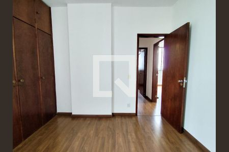 Quarto 1 de apartamento para alugar com 2 quartos, 85m² em Colégio Batista, Belo Horizonte