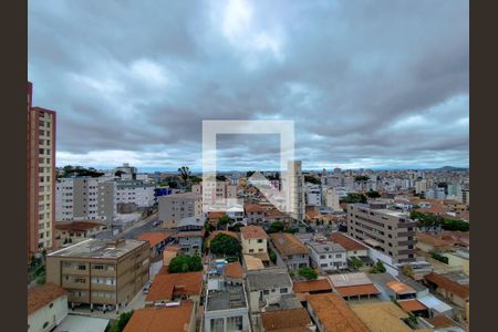 Sala de apartamento para alugar com 2 quartos, 85m² em Colégio Batista, Belo Horizonte