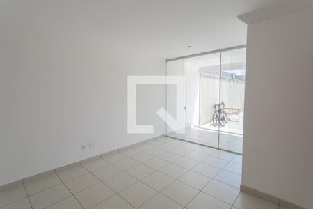 Sala de apartamento à venda com 3 quartos, 280m² em Cachoeirinha, Belo Horizonte