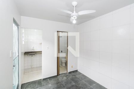 Kitnet de kitnet/studio para alugar com 1 quarto, 11m² em Vicente de Carvalho, Rio de Janeiro