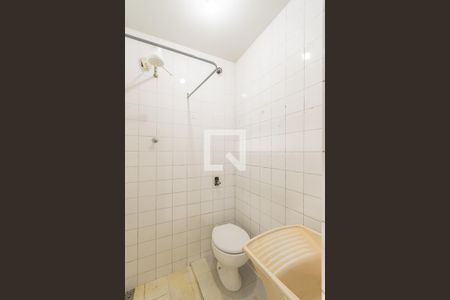 Banheiro de kitnet/studio para alugar com 1 quarto, 11m² em Vicente de Carvalho, Rio de Janeiro