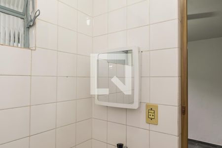 Banheiro de kitnet/studio para alugar com 1 quarto, 12m² em Vicente de Carvalho, Rio de Janeiro