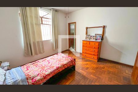 Quarto 1Quarto 1 de casa à venda com 4 quartos, 256m² em Cachoeirinha, Belo Horizonte