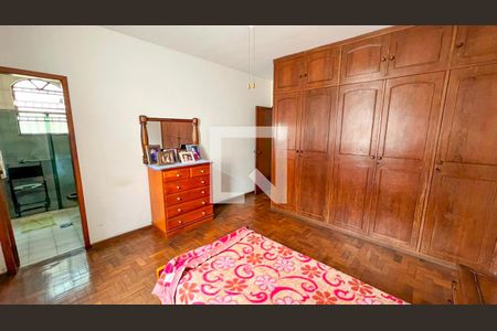 Quarto 1 de casa à venda com 4 quartos, 256m² em Cachoeirinha, Belo Horizonte