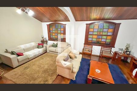 Sala de casa à venda com 4 quartos, 256m² em Cachoeirinha, Belo Horizonte