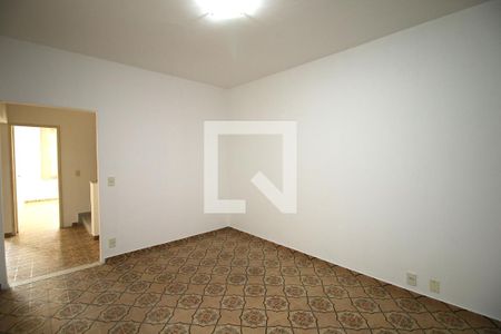 Sala de casa à venda com 4 quartos, 250m² em Olaria, Rio de Janeiro