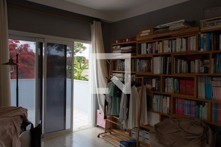 Casa de condomínio para alugar com 520m², 4 quartos e 6 vagas Casa de condomínio para alugar com 520m², 4 quartos e 6 vagasSuíte 4