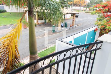 Casa de condomínio para alugar com 520m², 4 quartos e 6 vagas Casa de condomínio para alugar com 520m², 4 quartos e 6 vagasVista da Suíte 4