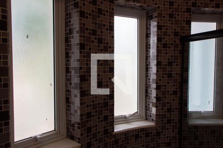 Casa de condomínio para alugar com 520m², 4 quartos e 6 vagas Casa de condomínio para alugar com 520m², 4 quartos e 6 vagasBanheiro da Suíte 2