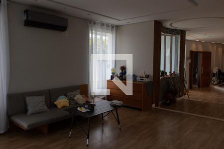 Casa de condomínio para alugar com 520m², 4 quartos e 6 vagas Casa de condomínio para alugar com 520m², 4 quartos e 6 vagasSala de Jantar