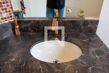 Casa de condomínio para alugar com 520m², 4 quartos e 6 vagas Casa de condomínio para alugar com 520m², 4 quartos e 6 vagasBanheiro da Suíte 4