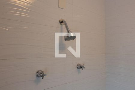 Casa de condomínio para alugar com 520m², 4 quartos e 6 vagas Casa de condomínio para alugar com 520m², 4 quartos e 6 vagasBanheiro da Suíte 2