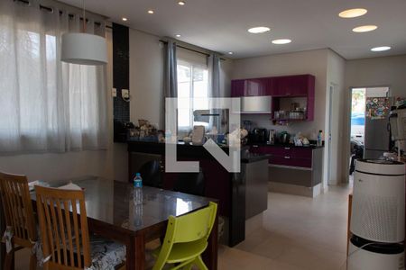 Casa de condomínio para alugar com 520m², 4 quartos e 6 vagas Casa de condomínio para alugar com 520m², 4 quartos e 6 vagasCozinha