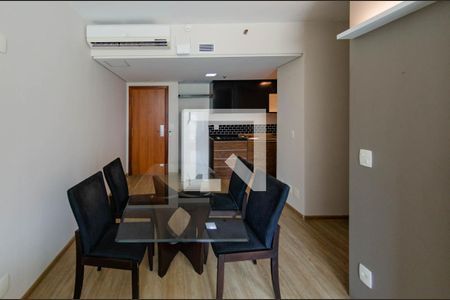 Sala de apartamento para alugar com 1 quarto, 56m² em Coracao de Jesus, Belo Horizonte