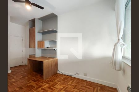 Sala de apartamento à venda com 2 quartos, 60m² em Tijuca, Rio de Janeiro